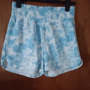 TIE DYE HIGH WAISTED SHORTS SIZE SMALL